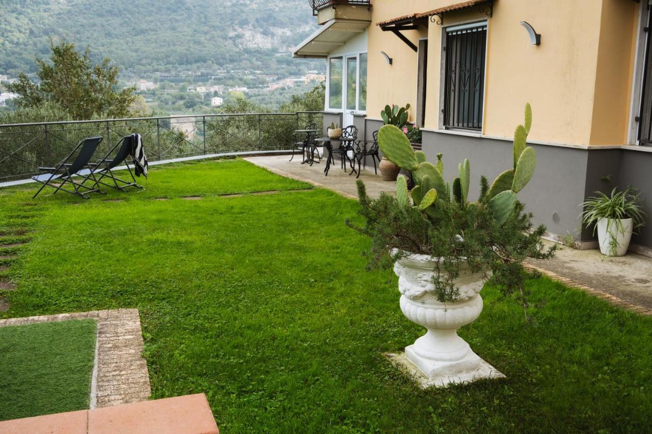 Villa Fanella, Independent House Between Sorrento & Amalfi Piano di Sorrento Exterior foto